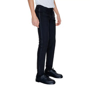 Antony Morato Schwarze, schmal geschnittene Herrenhose aus Polyestermischgewebe mit elegantem, geradem Bein und dezenten vertikalen Streifen.