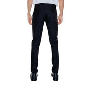 Antony Morato Schwarze Herrenhose aus Polyestergemisch mit elegantem, schmal geschnittenem Schnitt und dezenten Ziernähten