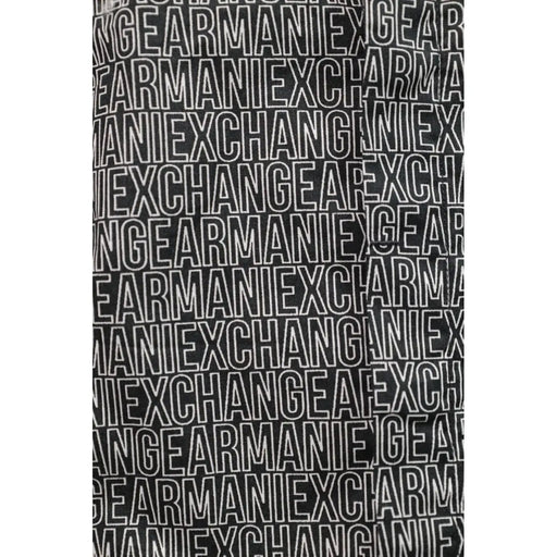 Schwarzer Stoffschal mit kräftigem Weiß armani exchange Umrissdruck ergänzend armani exchange schwarzes Herrenhemd aus Baumwoll-Lycra