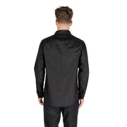 Armani Exchange Schwarzes Herrenhemd aus Baumwolle mit Knopfleiste, klassische Passform, rückenfrei, mit dezentem Strukturmuster an Schultern und Rücken