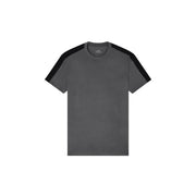 Armani Exchange Schwarzes Herren-T-Shirt aus Baumwolle mit kurzen Ärmeln, grauem Rundhalsausschnitt und kontrastierenden schwarzen Schulterpartien.