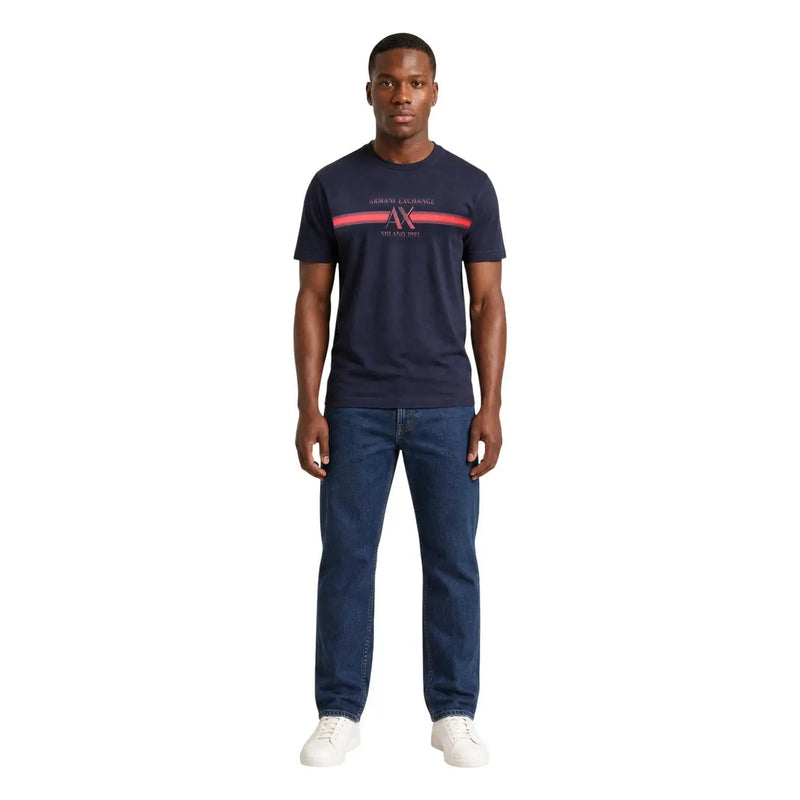 Armani Exchange Blaues Herren-T-Shirt aus Baumwolle mit Rundhalsausschnitt und rot-weißem Logostreifen auf der Brust