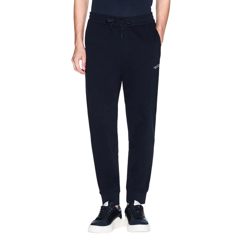 Armani Exchange Schwarze Herren-Jogginghose aus Baumwollmischgewebe mit Kordelzugbund und dezentem weißen Logo am Oberschenkel