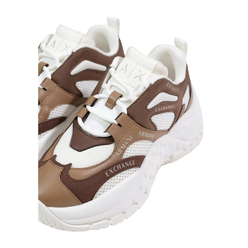 Armani Exchange Braune Damen-Sneaker aus Polyester-Mischgewebe mit klobigem Schaft, weißen Mesh- und Ledereinsätzen
