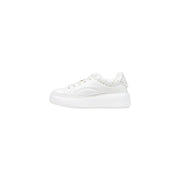 Armani Exchange Weißer Damen-Sneaker zum Hineinschlüpfen mit Plateau, Obermaterial aus Glattleder und dezenten Verzierungen an der Ferse