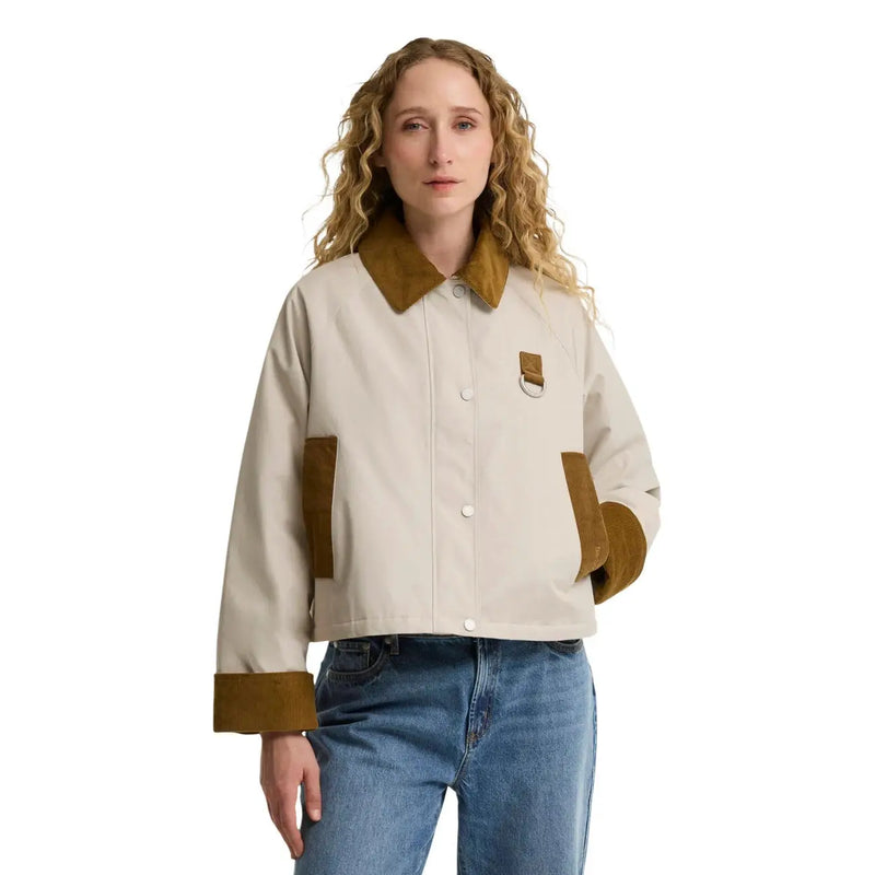 Barbour Damen-Blazer aus beigefarbener Baumwolle mit cremefarbenem Kragen und braunen Wildlederbündchen sowie aufgesetzten Taschen