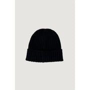 Schwarze Strickmütze, abgebildet in einem Produktbild für Schwarze Strickmütze