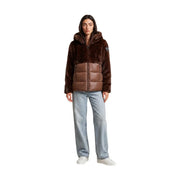 Blauer Brauner Damen-Winterblazer mit Kapuze aus Nylon mit braunem Kunstpelz und gesteppten Details.