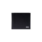 Schwarze Herren-Ledergeldbörse von Boss mit weißem Boss-Logo in der unteren rechten Ecke, Maße: 11 x 9 x 1,5 cm