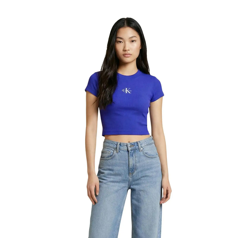 Leuchtend königsblaue, kurze Baumwolljacke t-shirt mit dezentem Weiß Calvin Klein Logo auf der Brust, Calvin Klein Jeans Damen lila Rundhals