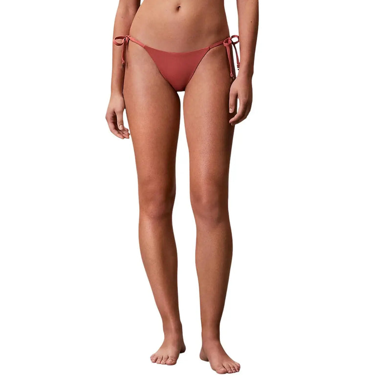 Calvin Klein Jeans Minimalistisches Bikinihöschen für Damen, orange-gestreift und korallenfarben, mit verstellbaren Seitenbändern, Vorderansicht