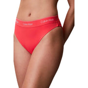 Hellkorallenfarbene Calvin Klein Jeans für Damen, weißes brasilianisches Nylon-Bikinihöschen mit elastischem Bund und weißem Logo