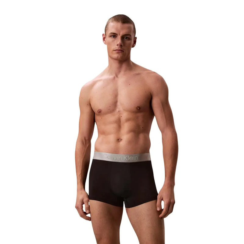 Calvin Klein Schwarze Herren-Boxershorts aus Baumwolle mit silbernem Bund und Markenlogo, 3er-Packung
