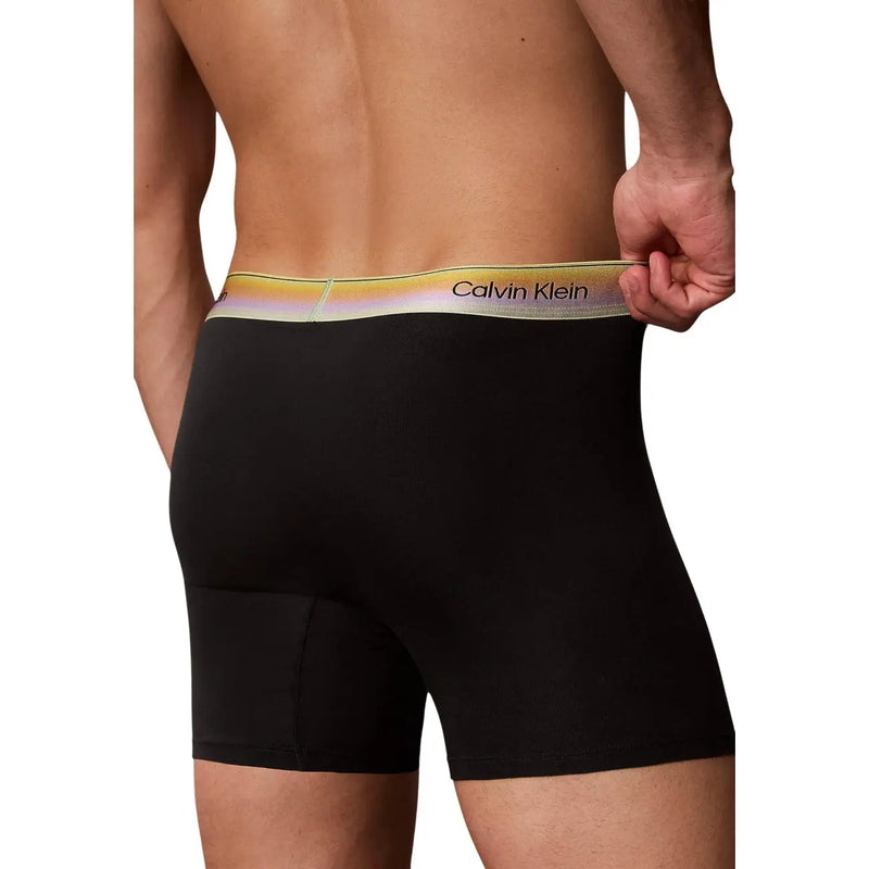 Schwarz Calvin Klein Herren-Boxershorts aus Baumwollstretch mit regenbogenfarbenem Gummibund