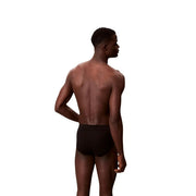 Calvin Klein Herren-Baumwoll-Hüftslip in Schwarz, der die Vorderseite des bequemen Unterwäsche-Designs zeigt