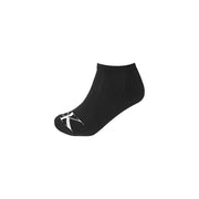 Schwarze Baumwoll-Knöchelsocken mit weißem CK-Logo an der Spitze von Calvin Klein, Herrensocken, schwarze Baumwolle, Monogramm, 2er-Pack