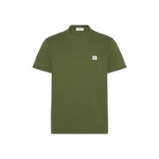 Calvin Klein Grünes Herren-T-Shirt aus Baumwolle mit olivgrünen kurzen Ärmeln und einem kleinen weißen Logo-Aufnäher auf der linken Brust.