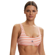 Calvin Klein Damen-Strand-Bralette aus korallenrot-weiß gestreiftem Stoff mit klassischem Logo auf der Vorderseite