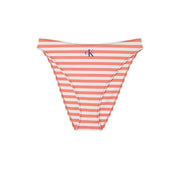 Calvin Klein Damen-Bikinihose aus orange-weiß gestreiftem Nylon-Elastan mit gewelltem Saum, von hinten gesehen.