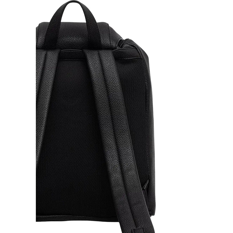 Schwarzer, strukturierter Damen-Rucksack aus Polyurethan von Calvin Klein mit verstellbaren Trägern und top Griff 28 cm