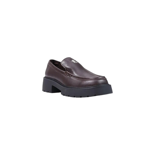 Calvin Klein Damen-Sneaker aus bordeauxrotem Leder im Loafer-Stil mit dunkelbraunem Leder, klobiger schwarzer Gummisohle und silbernem Logo