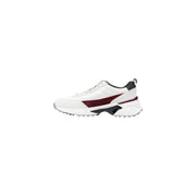 Calvin Klein Weiße Damen-Sneaker aus Wildleder mit burgunderroten und schwarzen Akzenten, klobiger Sohle und elegantem Design