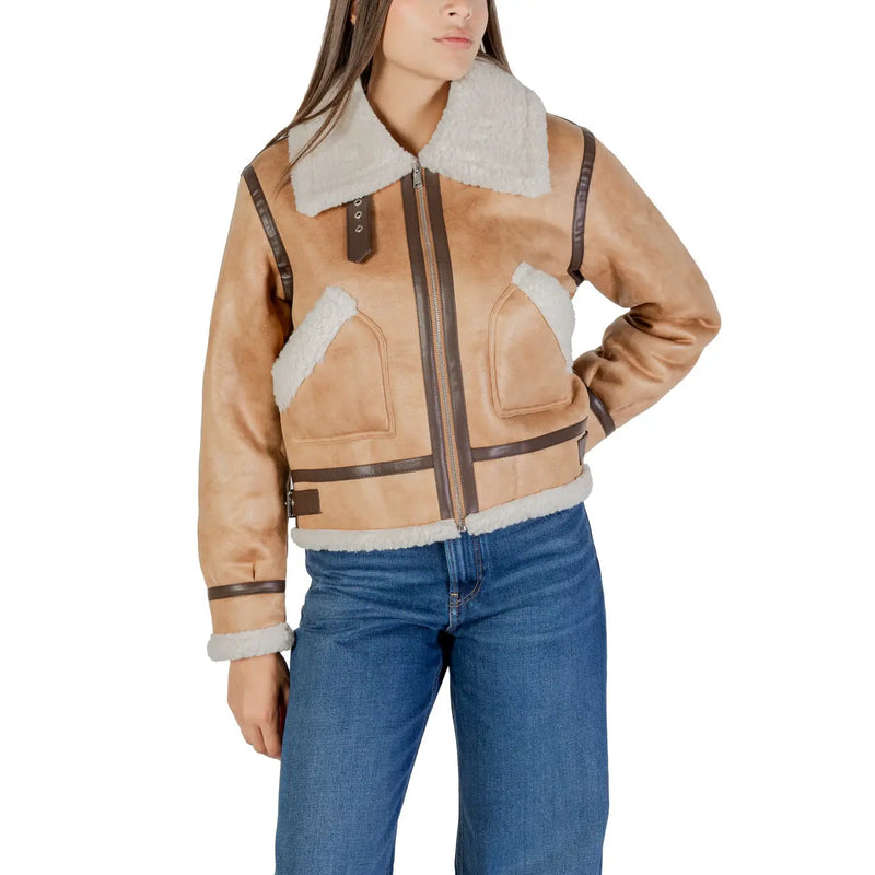 Hellbraune Bomberjacke aus Shearling mit dunkelbraunem Lederbesatz und weißem Fleecefutter, erhältlich im Choral Damen-Blazer aus beigem Polyester mit Rundhalsausschnitt
