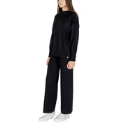 Schwarzer Strickpullover von Choral Women mit Rollkragen und gerippten Bündchen und Saum aus Strickmaterial