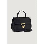 Schwarze Handtasche aus genarbtem Leder von Coccinelle mit goldfarbenem D-förmigem Verschluss und passendem top Griff 24 cm, Modell Arlettis