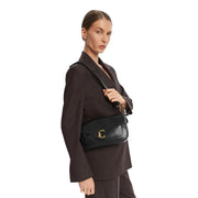 Coccinelle Schwarze Damen-Umhängetasche aus Leder mit goldfarbenem Logoverschluss und 26 cm langem Schulterriemen