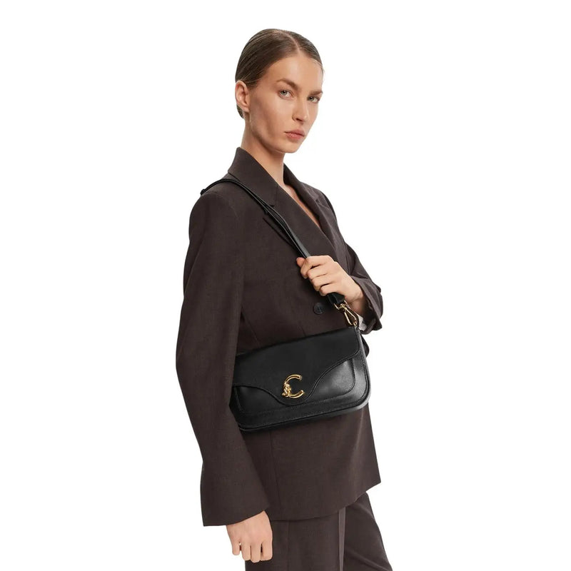 Coccinelle Schwarze Damen-Umhängetasche aus Leder mit goldfarbenem Logoverschluss und 26 cm langem Schulterriemen