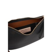 Schwarze Clutch aus Coccinelle-Leder mit goldfarbenem Reißverschluss und hellbraunem Innenfutter (24 x 16 x 5 cm) mit grauen Reißverschlusstaschen