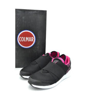 Colmar Damen-Sneaker aus Nylon zum Hineinschlüpfen, schwarz mit rosa Akzenten, breiten elastischen Riemen und dezenten Fersenmustern