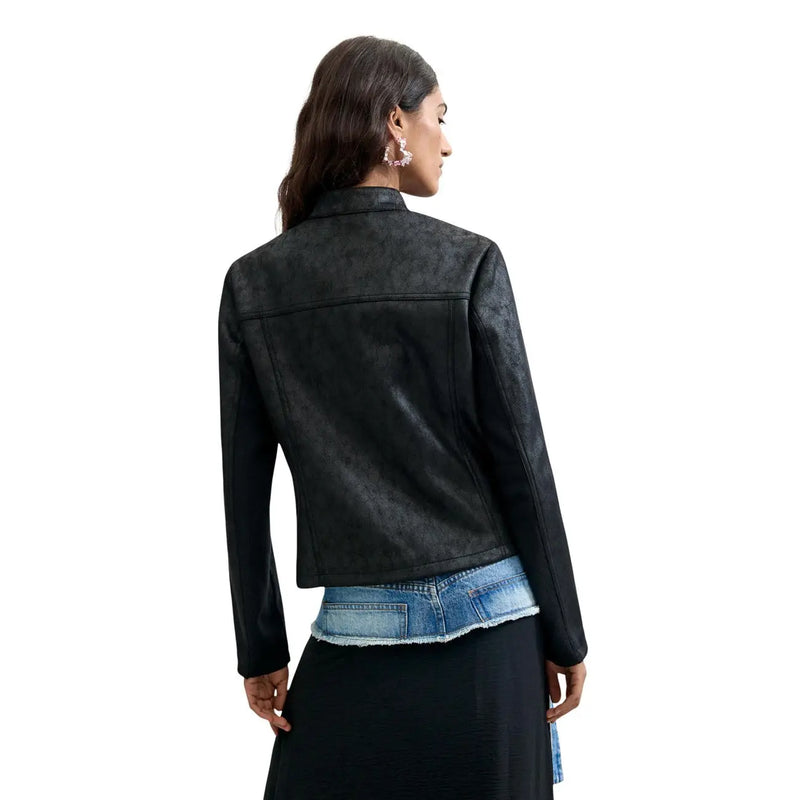 Desigual Damen-Motorradjacke aus schwarzem Kunstleder mit dezenter Struktur und kontrastierendem Denim-Besatz am Saum, Polyesterblazer