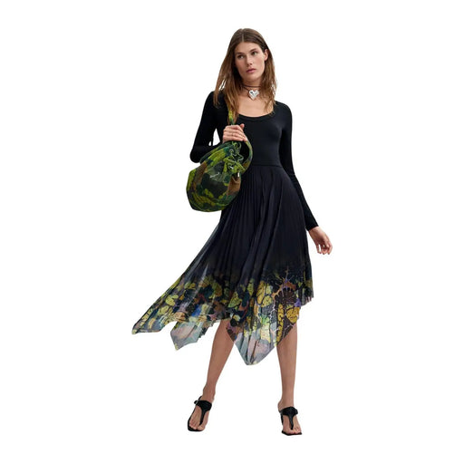 Desigual Damenkleid aus schwarzem Viskose mit langem Rundhalsausschnitt, fließendem, asymmetrischem Rock und grün-gelbem Saum mit botanischem Muster.