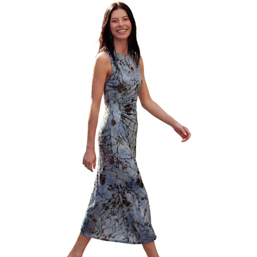 Desigual Damenkleid mit Blumenmuster, hellblau, ärmellos, bodenlang, aus Polyester, mit abstraktem Pflanzenmuster und Raffung an der Taille.