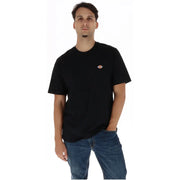 Dickies Schwarzes Herren-T-Shirt aus Baumwolle mit kurzen Ärmeln und kleinem, gesticktem Logo auf der linken Brust.