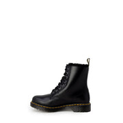 Rückansicht von Dr. Martens Damen-Lederstiefeln in Schwarz, entworfen für Herbst und Winter
