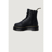 Schwarze Dr. Martens Damenstiefel aus Leder mit schwarzen Schnürsenkeln, von hinten gezeigt, Größe 4