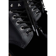 Schwarze Dr. Martens Damenstiefel aus Leder mit schwarzen Schnürsenkeln, silbernen Sternspitzen und metallischen Ösen
