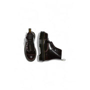 Dunkelburgunderrote Plateau-Stiefel aus Leder von Dr. Martens für Damen, von hinten gesehen
