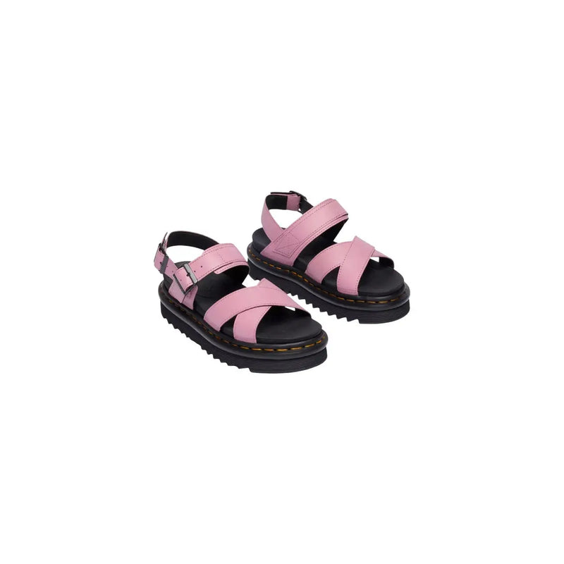 Dr. Martens Damen-Sandalen Voss II aus rosafarbenem Leder mit schwarzen Gummisohlen und silbernen Schnallendetails