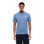Hellblaues EA7 Herren-T-Shirt aus Baumwolle mit kurzen Ärmeln und dezentem weißen Logo auf der Brust.