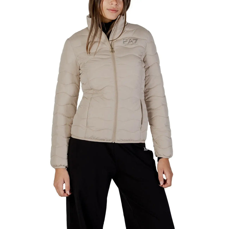 Ea7 Beige Damen-Steppjacke mit gestepptem Rollkragen und Reißverschlusstaschen mit dezentem Logo auf der Brust