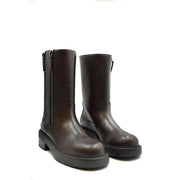 Braune Damen-Ankle-Boots aus Leder von Giuseppe Zanotti mit dunkelbraunem Obermaterial, klobiger schwarzer Sohle und seitlichem Reißverschluss.