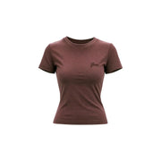 Ein Braun Guess Active Klassisches kurzes Damen-T-Shirt aus Viskose mit kurzen Ärmeln und dezentem, gesticktem Logo auf der Brust