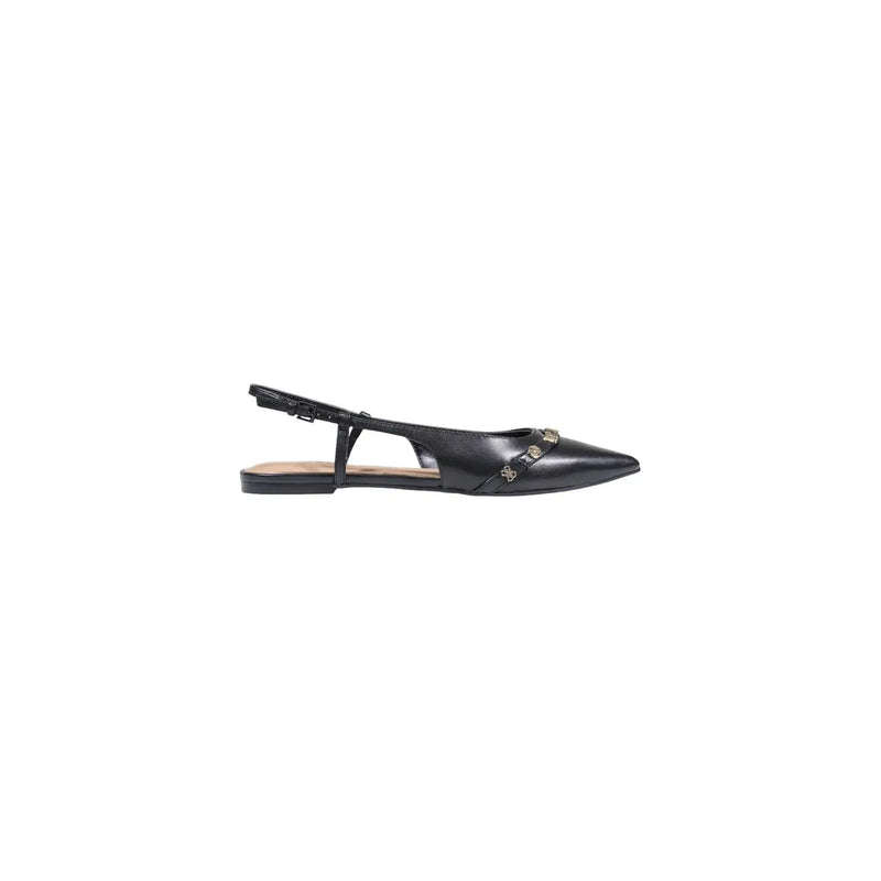 Schwarzer Slingback-Ballerina aus Leder mit spitzer Zehenpartie und Metallnieten entlang des Vorderfußes von Guess Frauen synthetische
