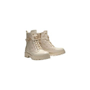 cremefarben Guess Weiße Damen-Kampfstiefel aus Polyester-Polyurethan mit geprägtem Muster und goldfarbenen Schnallen.