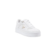 Guess Weiße Damen-Plateau-Sneaker aus Polyurethan mit Schnürung, elegantem, minimalistischem Design und dezentem goldfarbenem Branding.