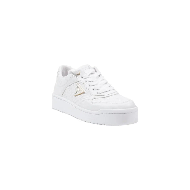 Guess Weiße Damen-Plateau-Sneaker aus Polyurethan mit Schnürung, elegantem, minimalistischem Design und dezentem goldfarbenem Branding.